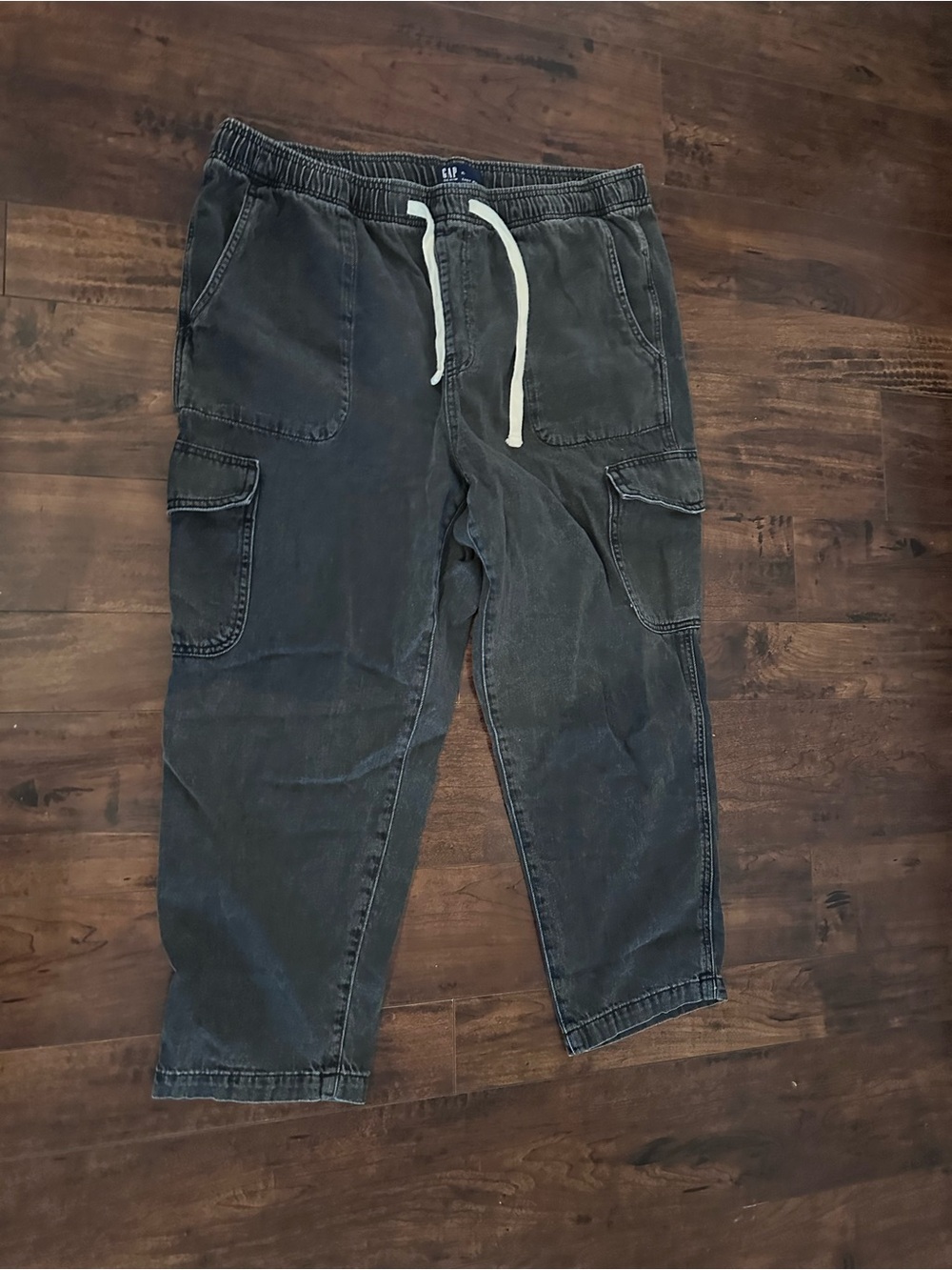 GAP Women's Charcoal Cropped Cargo Pants with White Drawstring